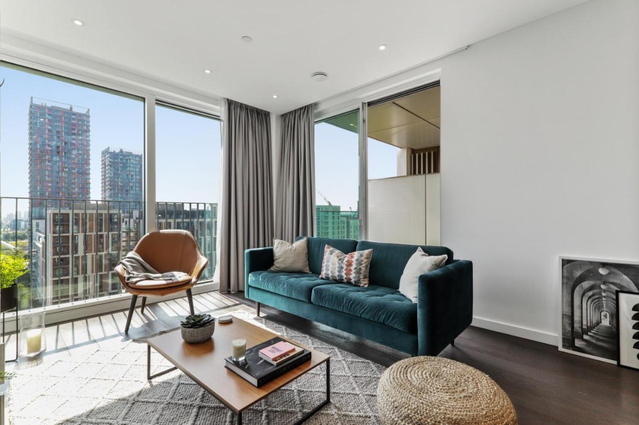 Ellie N Conys 3 Bedroom Apartment With 2 Bathrooms, An Ensuite, Kitchen And Balcony In Stratford Westfield Лондон Екстериор снимка